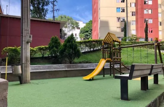 아파트 Zona Rosa De Medellin, Ubicacion Central Cerca De Centros Comerciales Y Tranvia Del Metro Ba 콜롬비아
