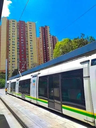 Zona Rosa De Medellin, Ubicacion Central Cerca De Centros Comerciales Y Tranvia Del Metro Ba 0*, 메딜린